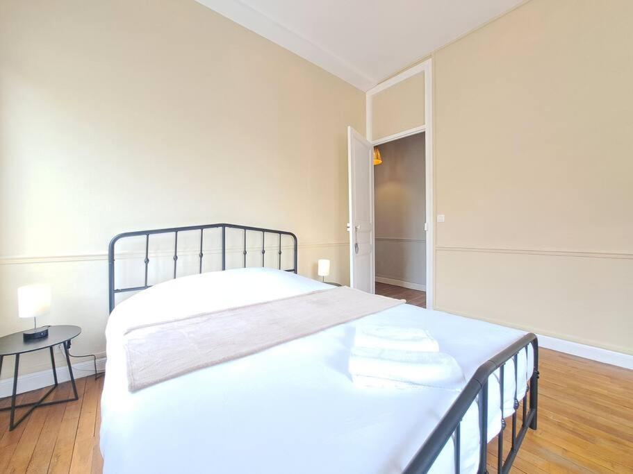 Perth, Bel Appartement Lumineux Reims Exterior photo